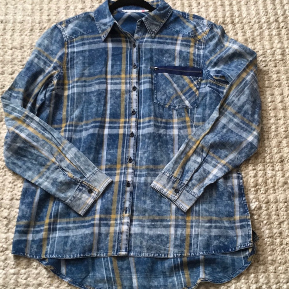 Blue/yellow/white plaid shirt